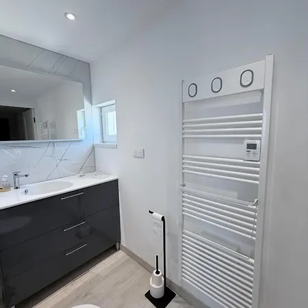 L'horizon Luxury And Panoramic Sea Views * 브레뒨느